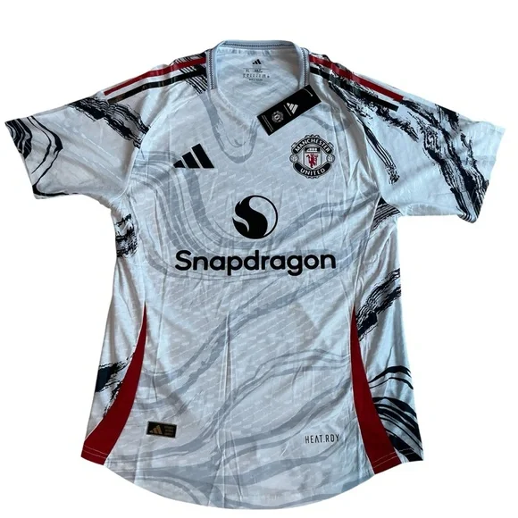 MANCHESTER UNITED 25/26 White Special Edition Adidas Size XL - Picture 2 of 13